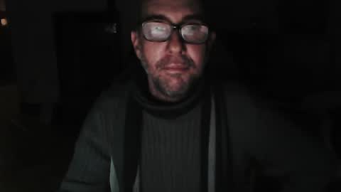 Snapshot of mat11efou chatting on 12/31/24, 10:34 mat11efou online show from 12/31/24, 10:34