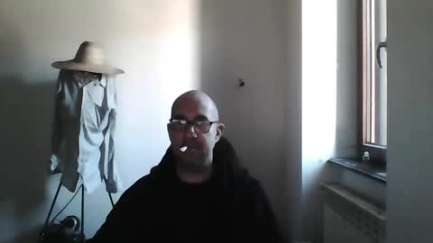 Snapshot of mat11efou chatting on 02/05/25, 01:00 mat11efou online show from 02/05/25, 01:00