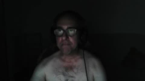 Snapshot of mat11efou chatting on 09/17/25, 06:42 mat11efou online show from 09/17/25, 06:42