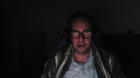 Snapshot of mat11efou chatting on 09/26/25, 02:26 mat11efou online show from 09/26/25, 02:26