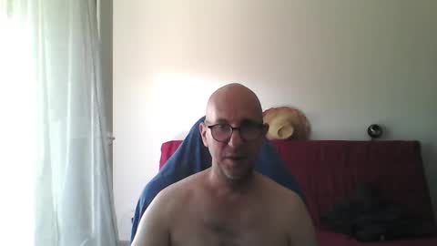 Snapshot of mat11efou chatting on 09/29/25, 01:05 mat11efou online show from 09/29/25, 01:05