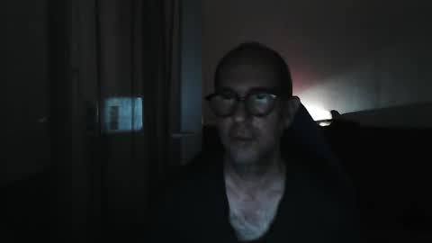 mat11efou online show from 10/25/25, 04:09