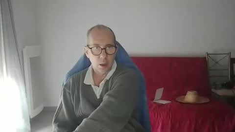 mat11efou online show from 10/30/25, 08:38