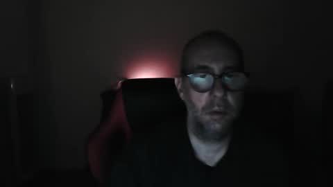 Snapshot of mat11efou chatting on 01/17/26, 01:32 mat11efou online show from 01/17/26, 01:32