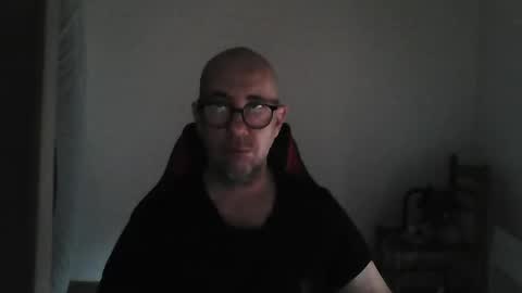 Snapshot of mat11efou chatting on 03/06/26, 10:23 mat11efou online show from 03/06/26, 10:23