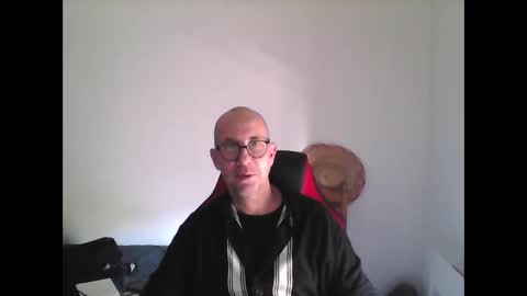 Snapshot of mat11efou chatting on 04/04/26, 12:02 mat11efou online show from 04/04/26, 12:02