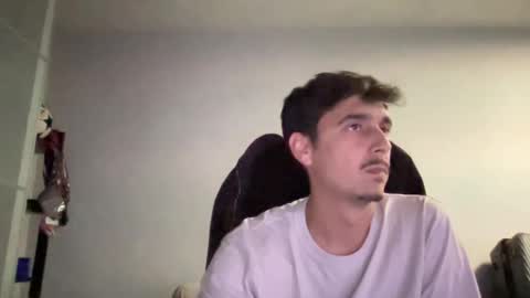 Snapshot of matahavi chatting on 02/21/25, 05:31 Aaron online show from 02/21/25, 05:31