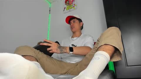 mateo_escobar online show from 03/12/26, 02:50