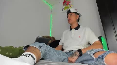 mateo_escobar online show from 03/15/26, 05:13