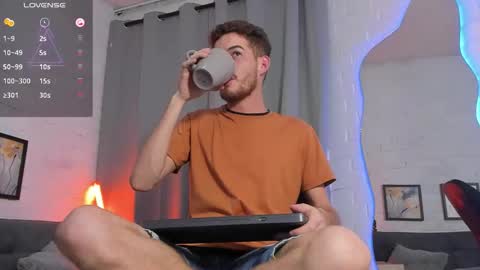 MATEO HUNTER online show from 11/17/25, 12:05