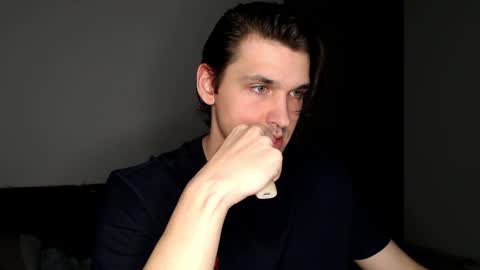 Snapshot of mateo_zeus chatting on 12/21/25, 12:07 mateo_zeus online show from 12/21/25, 12:07