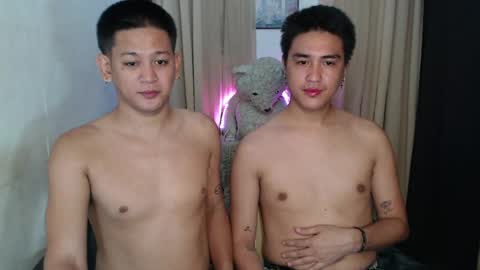 Snapshot of mateocockxx chatting on 06/19/26, 06:34 MateoCouple online show from 06/19/26, 06:34
