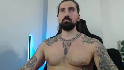 mateohalifa online show from 11/04/25, 05:34