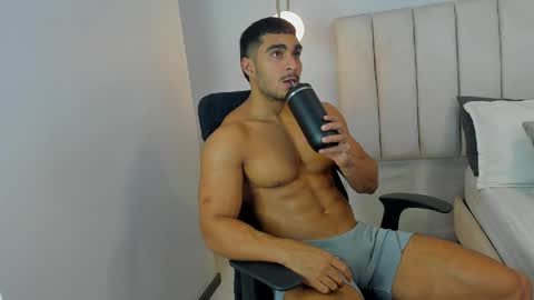 Mateo Zar online show from 04/22/26, 10:55
