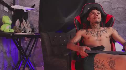 Snapshot of matew_rodriguez7 chatting on 03/18/26, 04:48 MATEW online show from 03/18/26, 04:48