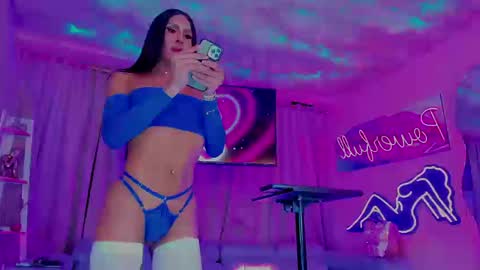 Snapshot of matheus_bigcock chatting on 09/23/25, 04:32 Powerfull online show from 09/23/25, 04:32