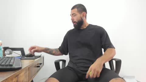 Matheus     online show from 02/08/25, 04:36