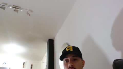 Snapshot of mathew444 chatting on 12/17/24, 04:53 STRURIBE ON INSTAGRAM online show from 12/17/24, 04:53