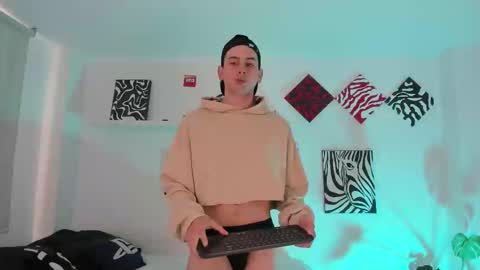 Snapshot of mathew_conelly chatting on 10/08/25, 06:49 Matt online show from 10/08/25, 06:49