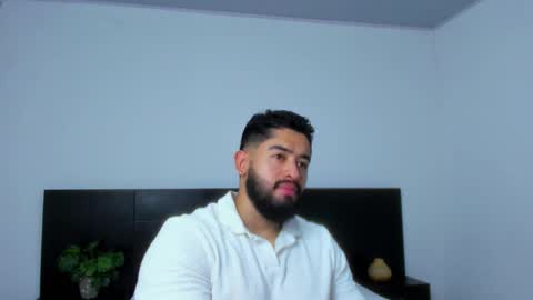 Snapshot of mathew_flintt chatting on 10/05/25, 09:02 Mathew Flintt online show from 10/05/25, 09:02