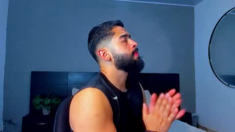 Snapshot of mathew_flintt chatting on 11/15/25, 10:48 Mathew Flintt online show from 11/15/25, 10:48