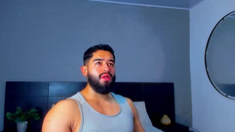 Snapshot of mathew_flintt chatting on 11/20/25, 09:36 Mathew Flintt online show from 11/20/25, 09:36