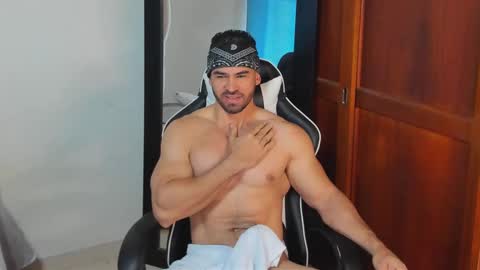 mathews_smith online show from 10/28/25, 01:14