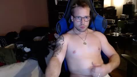 Snapshot of mathieu6606 chatting on 12/22/24, 08:05 Math online show from 12/22/24, 08:05