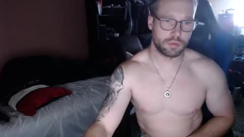 Snapshot of mathieu6606 chatting on 01/09/25, 05:43 Math online show from 01/09/25, 05:43