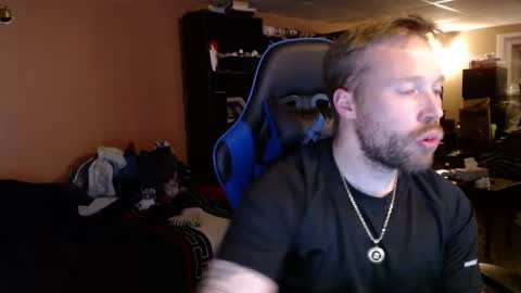 Snapshot of mathieu6606 chatting on 02/05/25, 09:25 Math online show from 02/05/25, 09:25