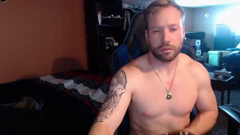 Snapshot of mathieu6606 chatting on 02/19/25, 05:27 Math online show from 02/19/25, 05:27