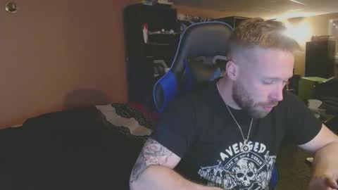 Snapshot of mathieu6606 chatting on 02/28/25, 09:04 Math online show from 02/28/25, 09:04