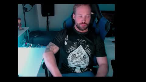 Snapshot of mathieu6606 chatting on 01/09/26, 10:51 Math online show from 01/09/26, 10:51