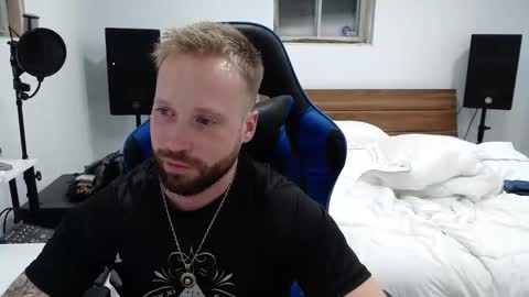 Snapshot of mathieu6606 chatting on 02/06/26, 04:06 Math online show from 02/06/26, 04:06