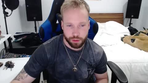 Snapshot of mathieu6606 chatting on 02/12/26, 10:32 Math online show from 02/12/26, 10:32