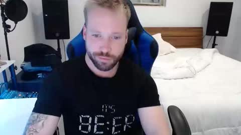 Snapshot of mathieu6606 chatting on 02/19/26, 10:22 Math online show from 02/19/26, 10:22