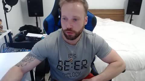 Snapshot of mathieu6606 chatting on 03/08/26, 04:16 Math online show from 03/08/26, 04:16