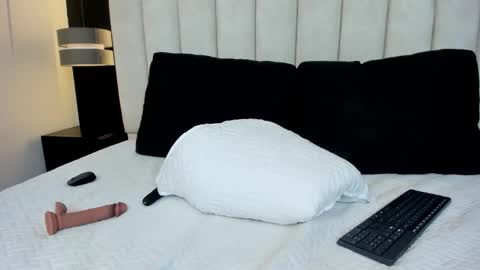 mathilda_liz online show from 04/30/26, 02:01