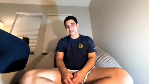 Snapshot of matias_daniel chatting on 09/26/25, 03:43 Daniel online show from 09/26/25, 03:43