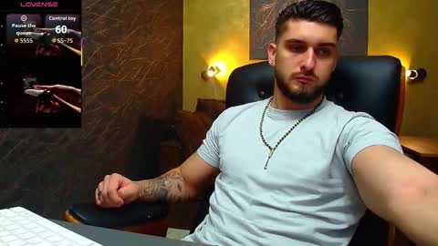 Snapshot of matiasdean chatting on 09/13/25, 04:56 MatiasDean online show from 09/13/25, 04:56