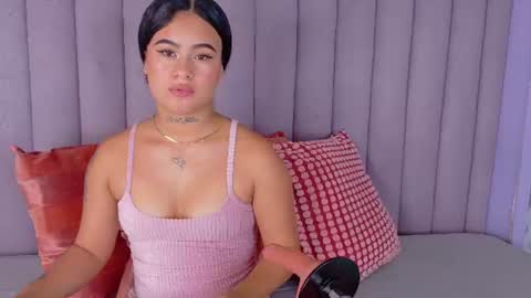 Snapshot of matildataylor__ chatting on 07/25/26, 02:53 Matilda online show from 07/25/26, 02:53