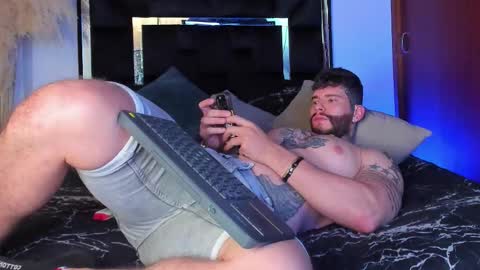 Snapshot of matius_foxtter chatting on 12/16/25, 11:54 matius foxter online show from 12/16/25, 11:54