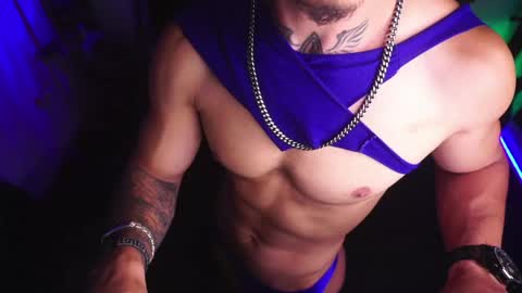 Snapshot of matiusdf chatting on 04/18/26, 02:59 matius online show from 04/18/26, 02:59