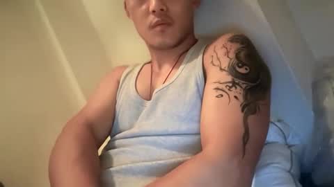 Snapshot of matoka33 chatting on 01/13/26, 10:04 Dad online show from 01/13/26, 10:04