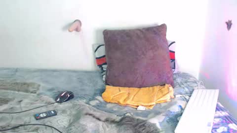 Snapshot of matraves chatting on 01/09/26, 08:54 matraves online show from 01/09/26, 08:54