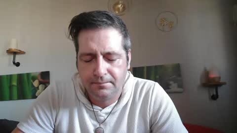 Snapshot of matrike1 chatting on 01/26/25, 12:54 matrike1 online show from 01/26/25, 12:54