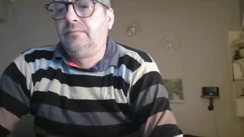 matrike1 online show from 04/13/26, 04:12