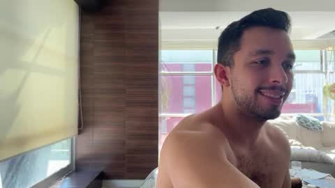 Snapshot of matt_artim chatting on 02/13/25, 05:01 The Matt Leon online show from 02/13/25, 05:01