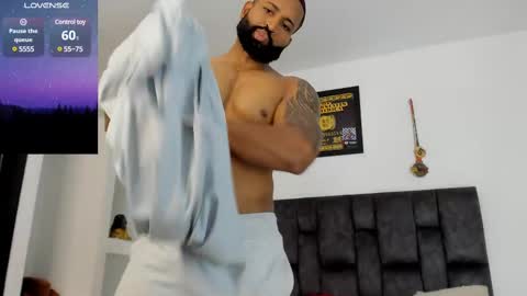 Snapshot of matt_rodriguez92 chatting on 02/13/25, 01:48 matt rodriguez92 online show from 02/13/25, 01:48