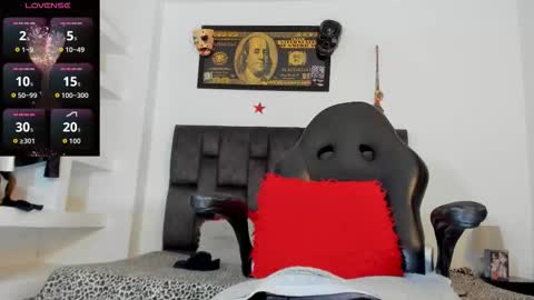 Snapshot of matt_rodriguez92 chatting on 10/19/25, 09:15 matt rodriguez92 online show from 10/19/25, 09:15